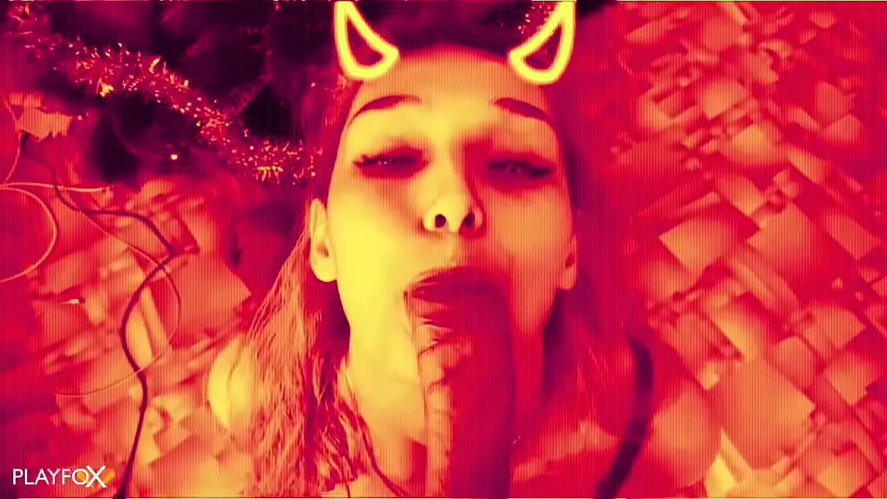 חמודה שטנית נדפקת ממש טוב ומקבלת גמור על התחת